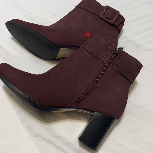 Marc Joseph New York Women's Leather Ankle Boots with Buckle Detail - Picture 2 of 5